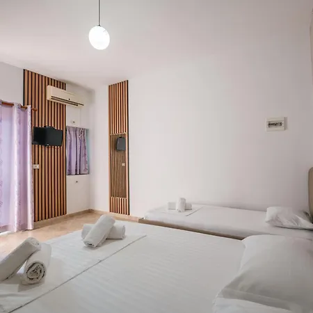 Apartment Flower Garden Ksamil