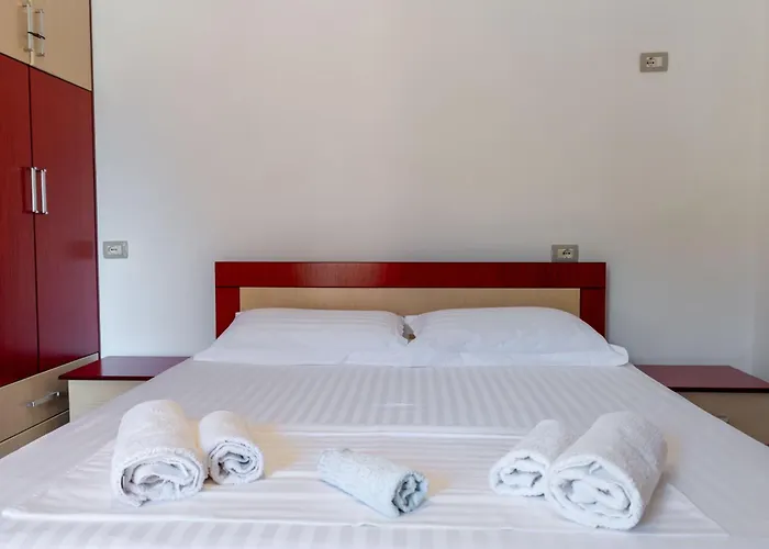 Entire In クサミル