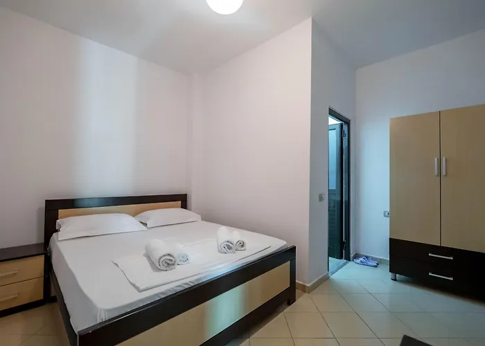 Entire In * クサミル