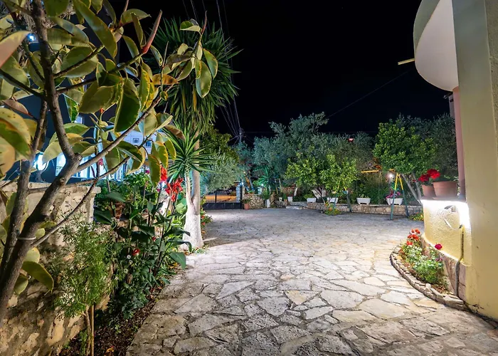 Willa Entire In Ksamil